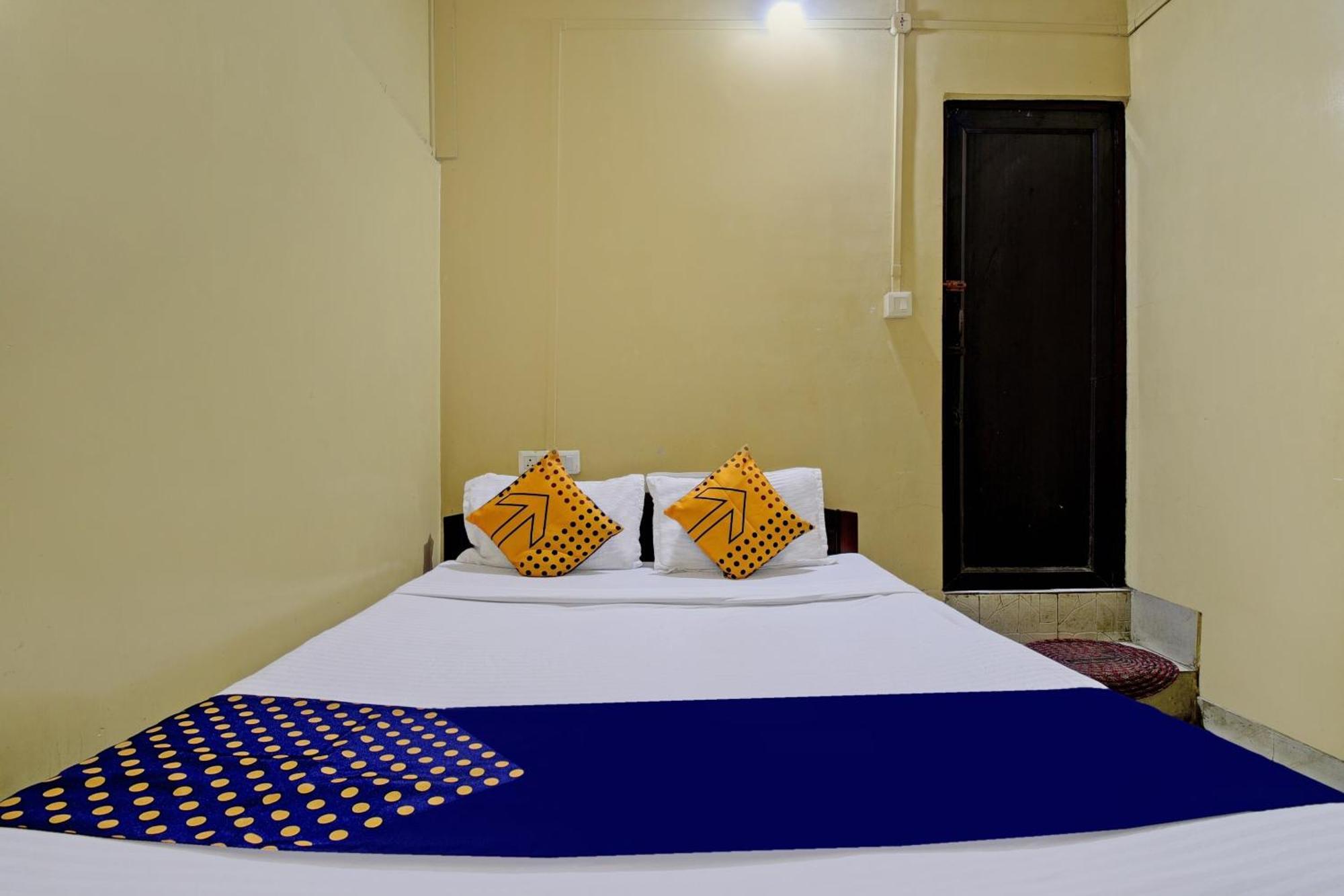 Oyo Flagship Thank You Lodge Nac Dispur Esterno foto
