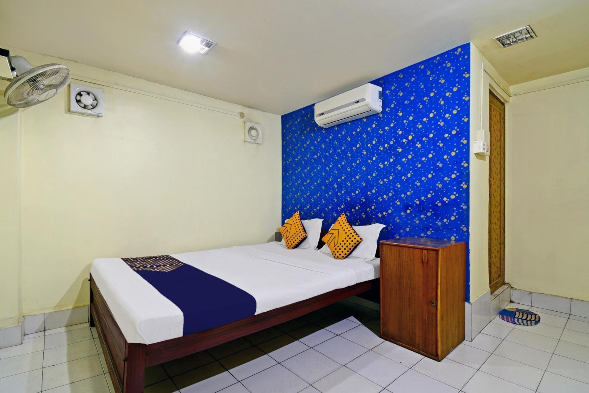 Oyo Flagship Thank You Lodge Nac Dispur Esterno foto